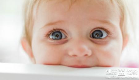 新生兒眼部充血是結膜炎嗎？