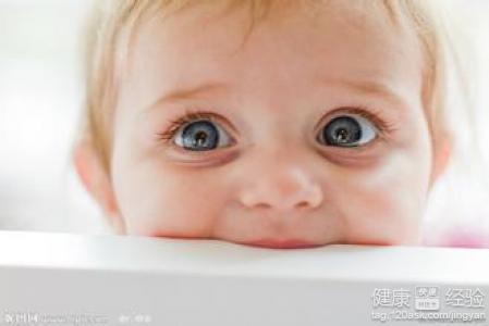 嬰兒流淚眼屎多怎麼緩解