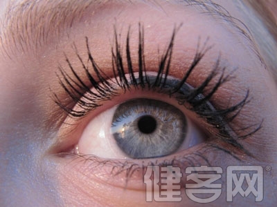眼眶眉弓脹 也可能是青光眼早期症狀
