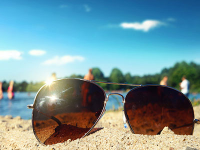 正確選太陽鏡保護視網膜健康