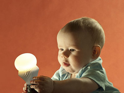 適當的光刺激有助嬰兒眼球發育