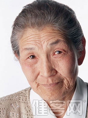 老年人黃斑變性護理方法