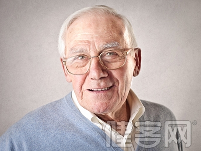 中醫教你十法防治老花眼