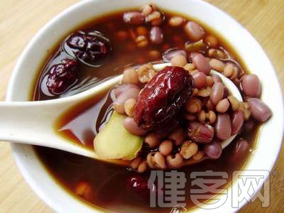 預防近視的食療法有哪些