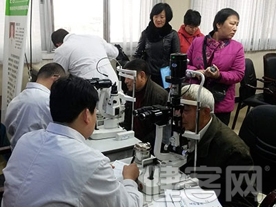 斜視的手術VS非手術治療方法