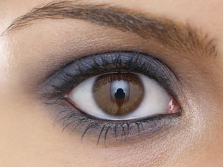 警惕眼睛疼痛可能是青光眼引起