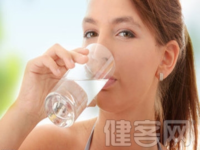 青光眼患者不用限制飲水