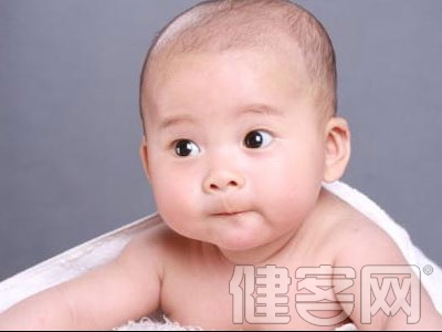 如何判斷孩子是否患有<a name='InnerLinkKeyWord' href='http://www.jianke.com/ykpd/ykjb/xsrs/' _fcksavedurl='http://www.jianke.com/ykpd/ykjb/xsrs/' target='_blank'>弱視</a>