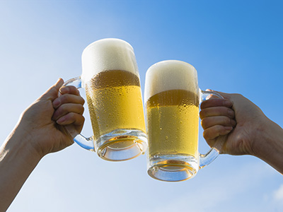 適量飲用啤酒也能預防白內障