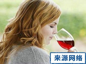 紅酒 白內障 預防白內障 飲用紅酒 葡萄酒 眼科 適度飲酒