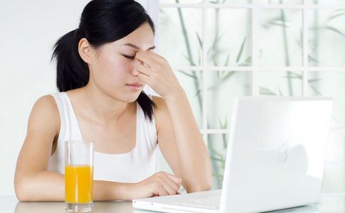 干眼症有什麼症狀 干眼症有哪些症狀 如何預防干眼症