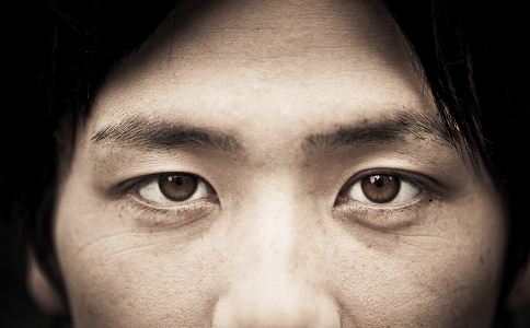 怎麼按摩能預防干眼症 預防干眼症的方法有哪些 干眼症的病因有哪些