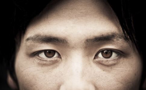 眼眶腫瘤的症狀 眼眶腫瘤有哪些表現 眼眶腫瘤的治療方法