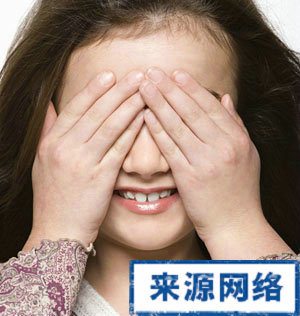 早上起床眼睛腫 眼睛腫是什麼原因 早晨起來眼睛腫